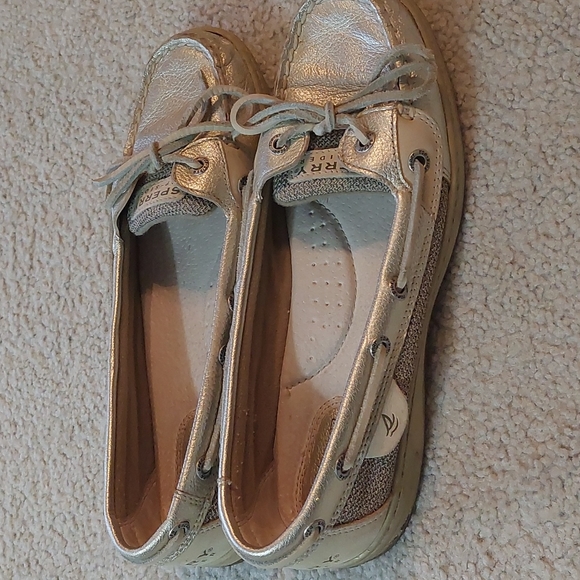 Sperry Top Sider Gold Boat Shoes, size 8.5 - Picture 3 of 6